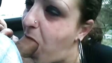 طویل ٹانگوں کے ساتھ فلم خوبصورت نوجوان میگا Vit
