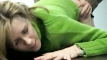 نوجوانوں کے ساتھ بنگ پرجوش پا Av