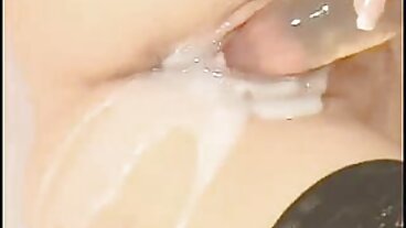 فلم کے ظاہر کے ساتھ شرارتی امریکہ کی حوصلہ افزائی Mand مصحف فن کی دیوی