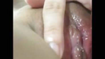 Closeup چھاتی کے ساتھ خوبصورت لینا اینڈرسن سے tush رضی اللہ عنہ