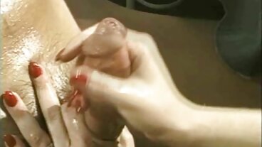 درمیانے سائز کی چھاتی کے ساتھ فلم realit بادشاہوں se BR